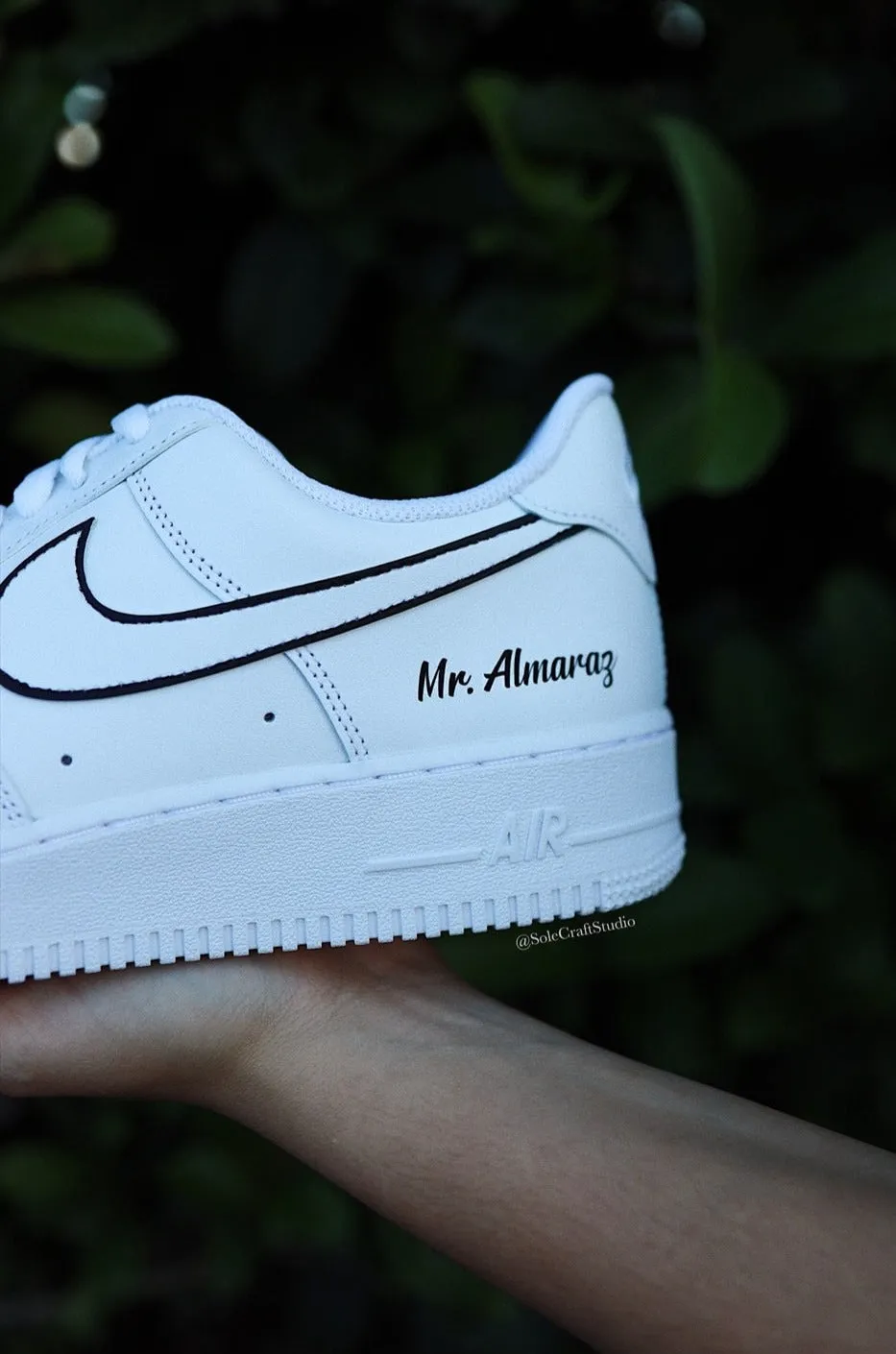 AF1 Groom Outline
