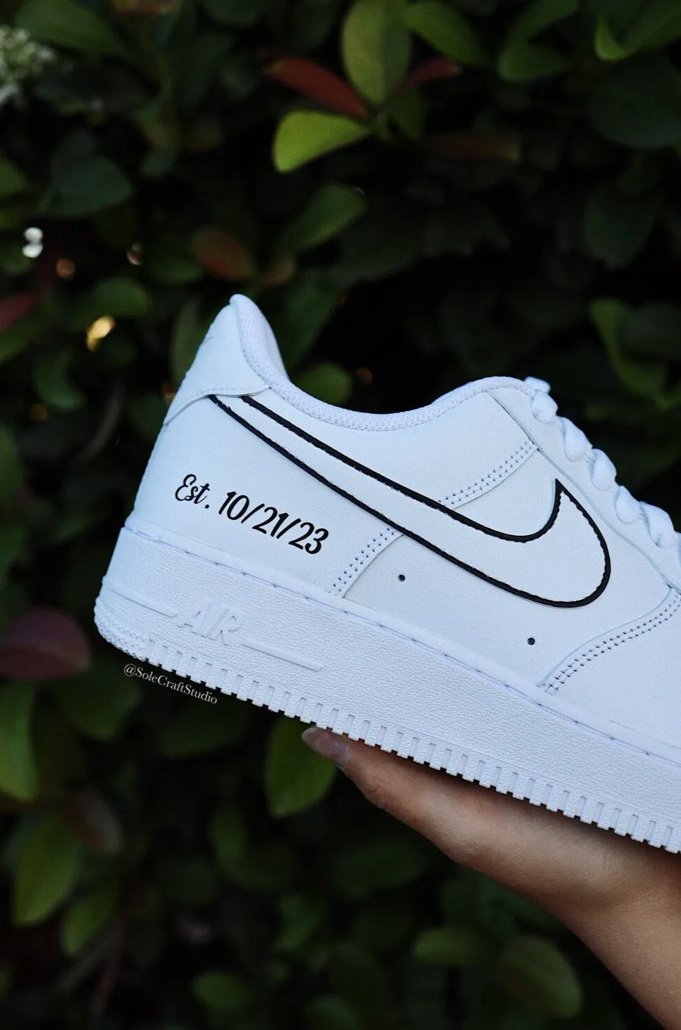 AF1 Groom Outline