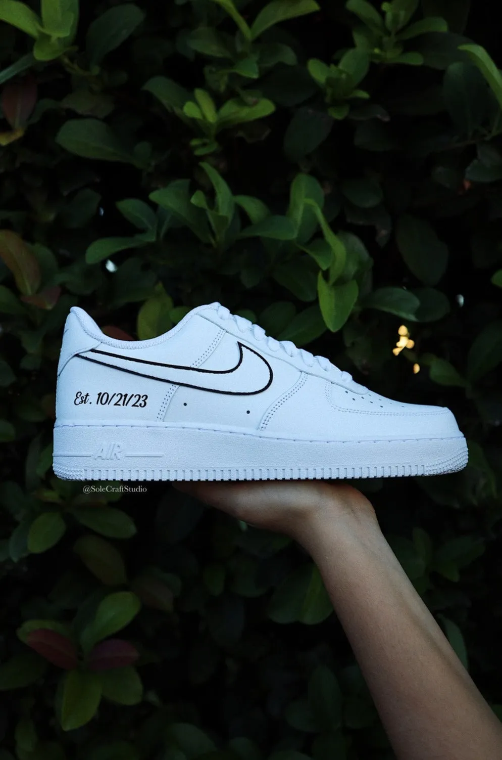 AF1 Groom Outline