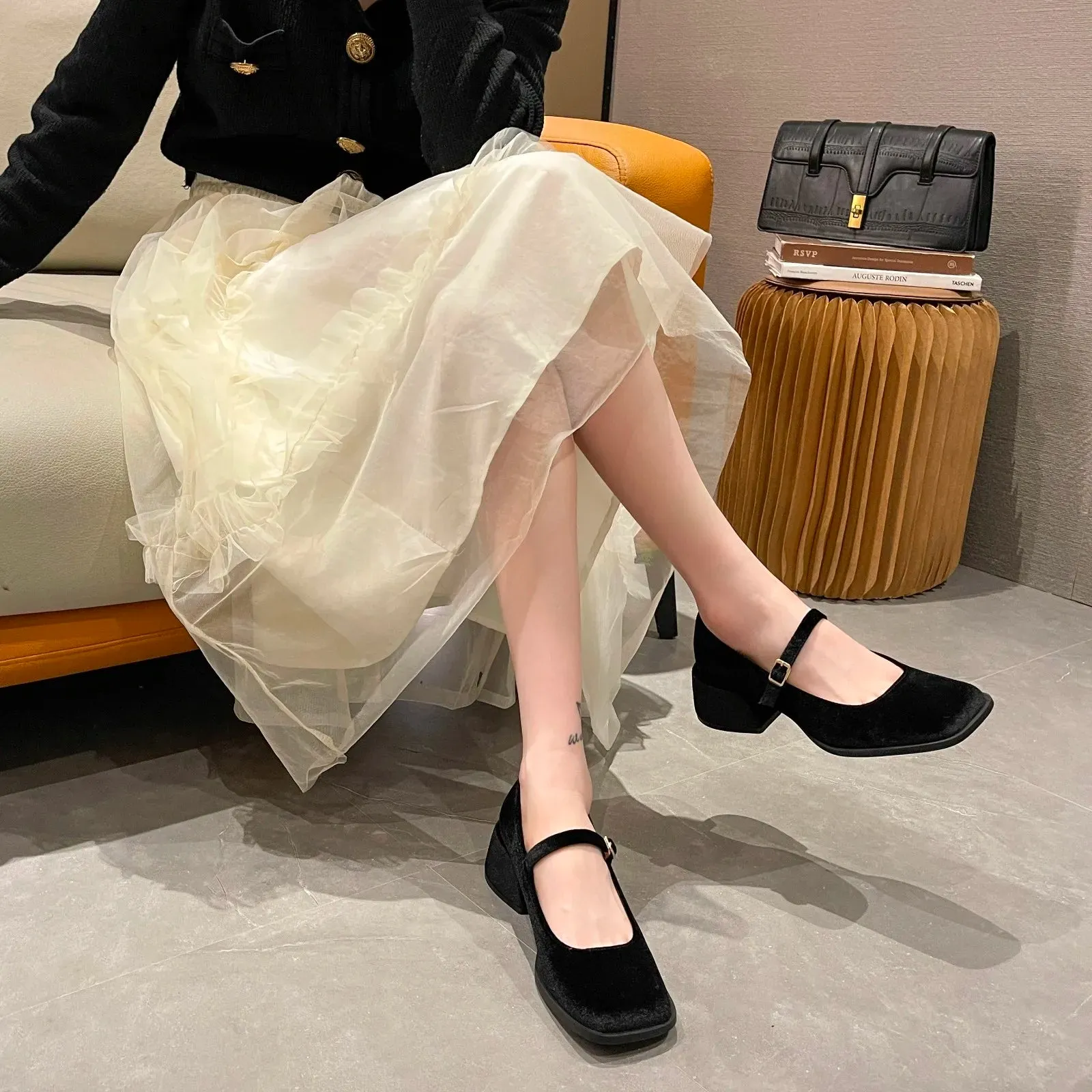 Hnzxzm Mary Janes Shoes Female Golden Velvet New Square Toe College Style Casual Pumps Fashion Shallow Buckle Shoes High Heel Shoes