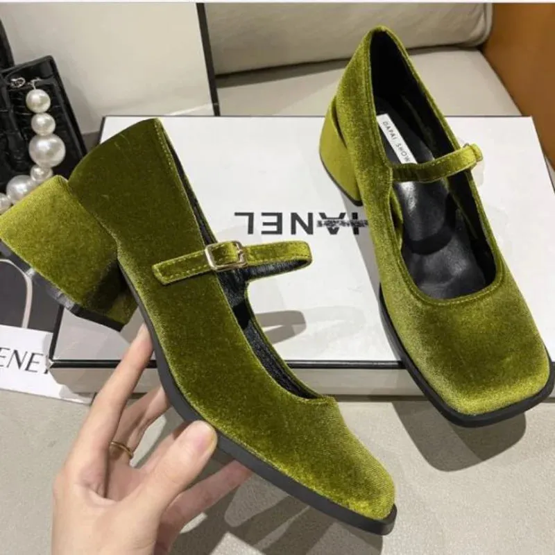 Hnzxzm Mary Janes Shoes Female Golden Velvet New Square Toe College Style Casual Pumps Fashion Shallow Buckle Shoes High Heel Shoes