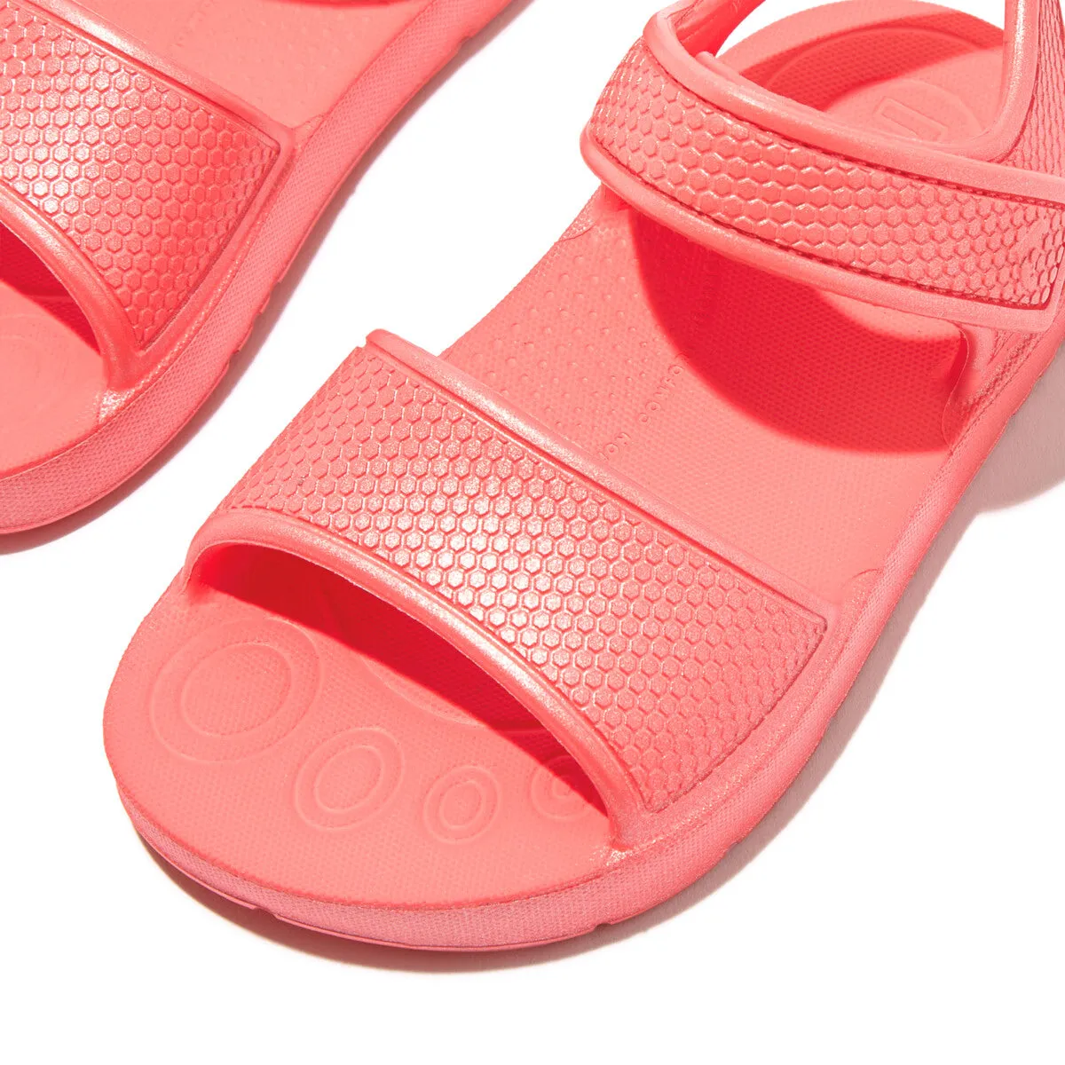 IQUSHION Kids Toddler Pearlized Back-Strap Sandals