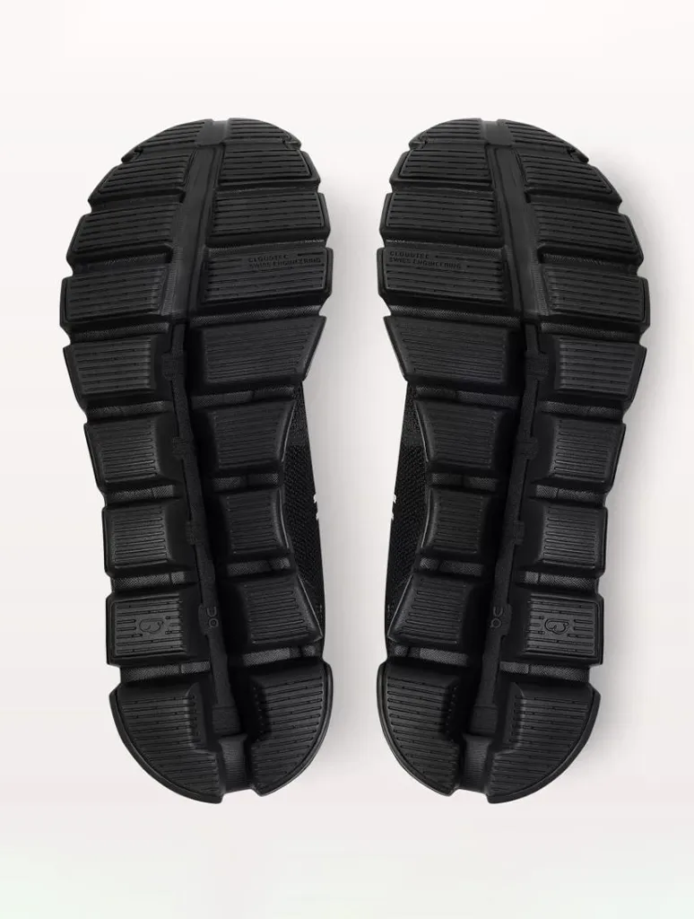 ON Running Cloud 5 Waterproof Sneaker