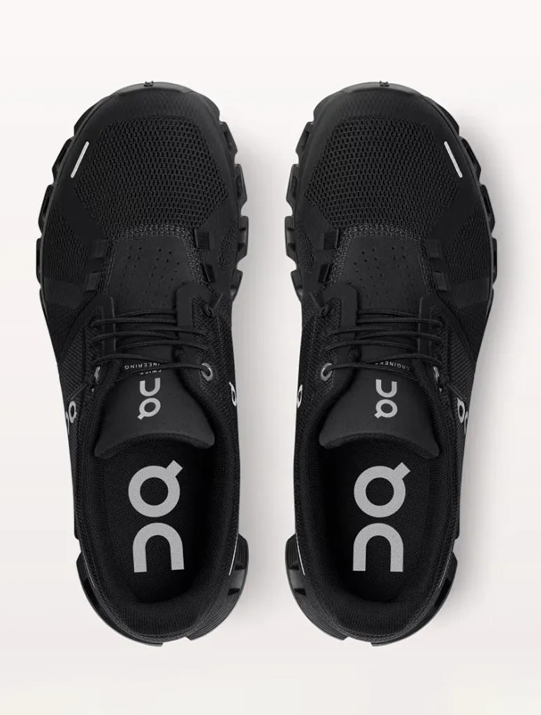 ON Running Cloud 5 Waterproof Sneaker