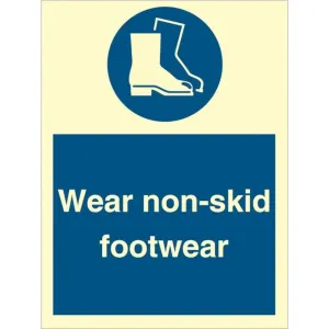 Sign IMO Wear non-skid footwear