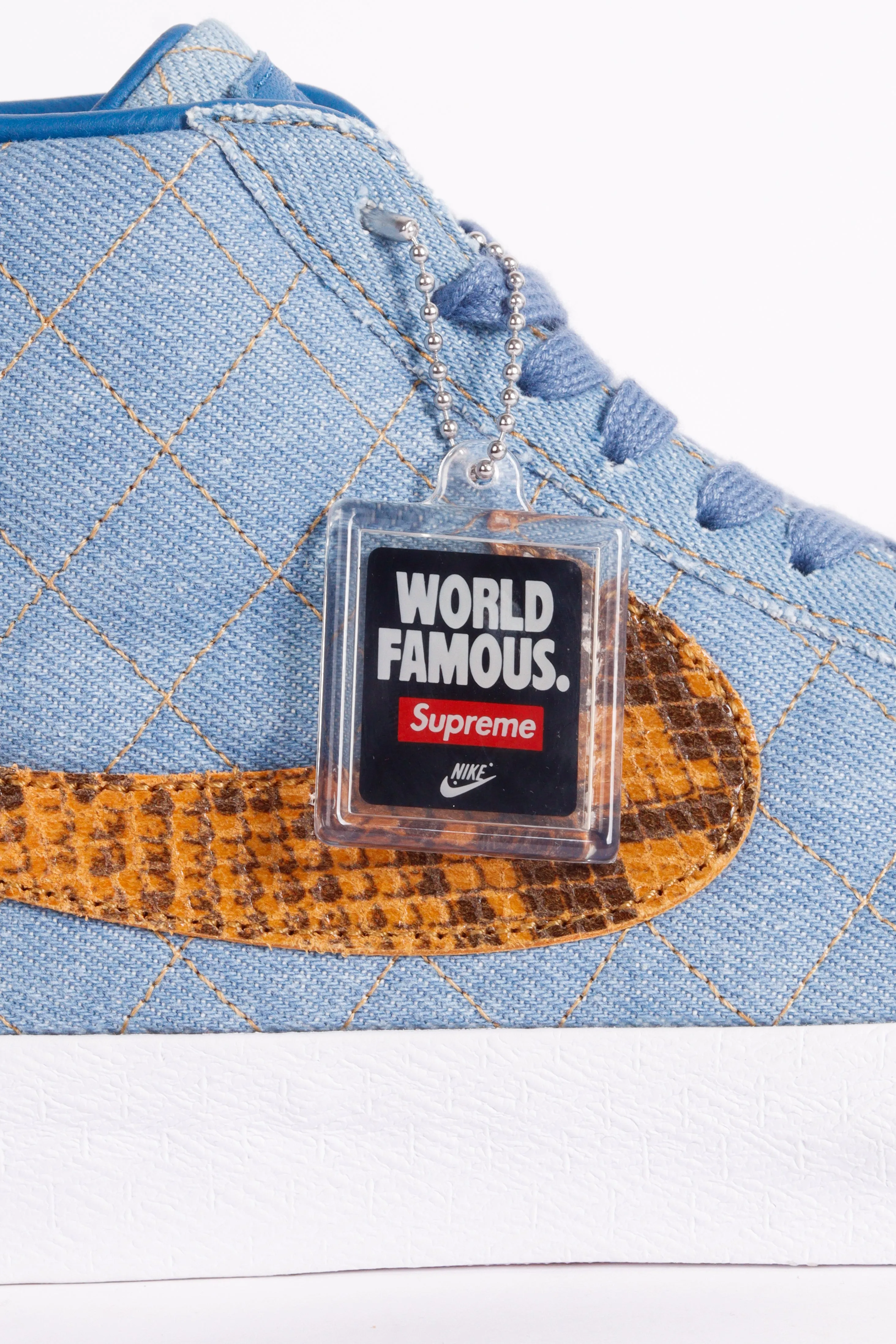 Supreme x Nike SB FW22 Blazer Mid 'Denim' (2022)
