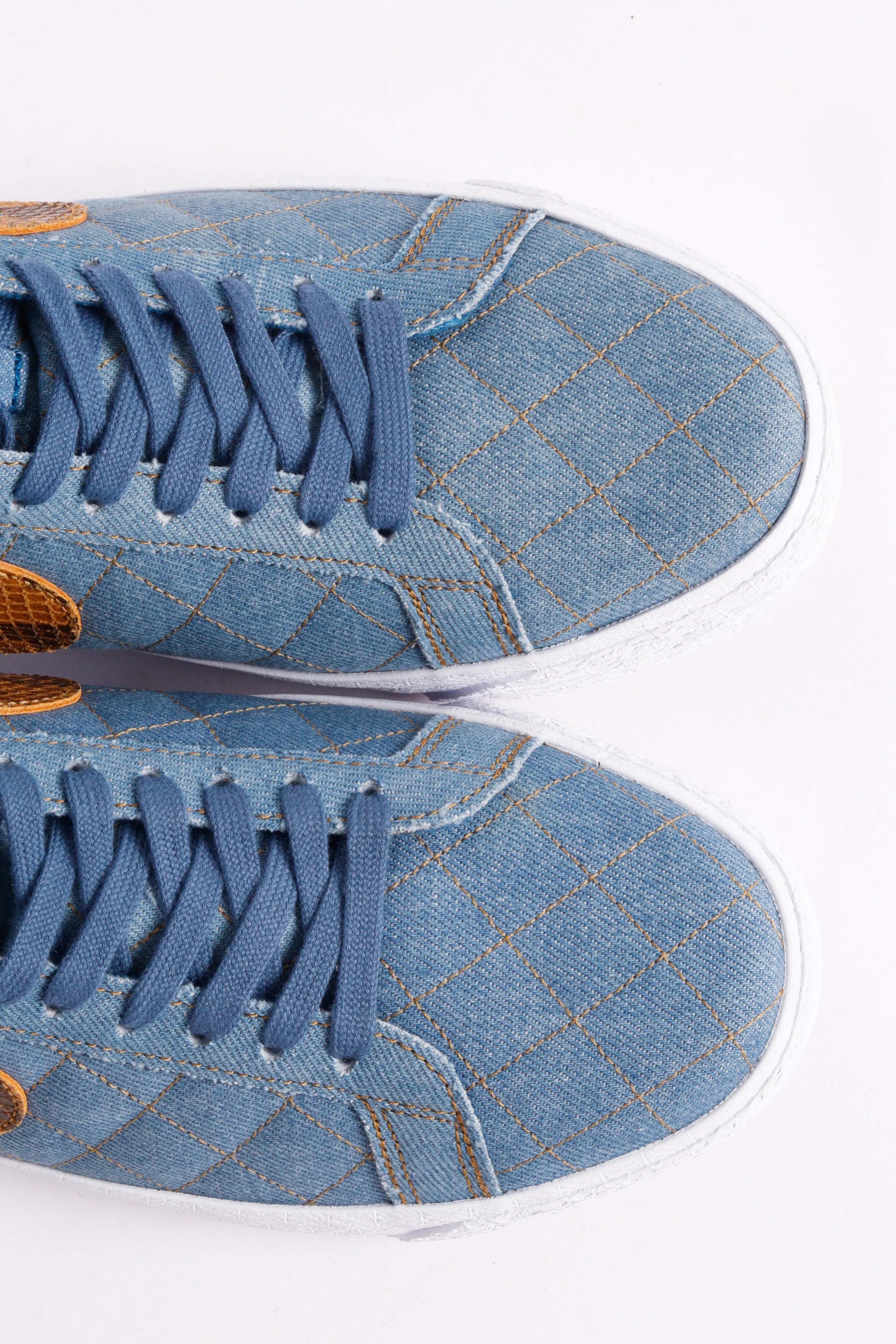 Supreme x Nike SB FW22 Blazer Mid 'Denim' (2022)